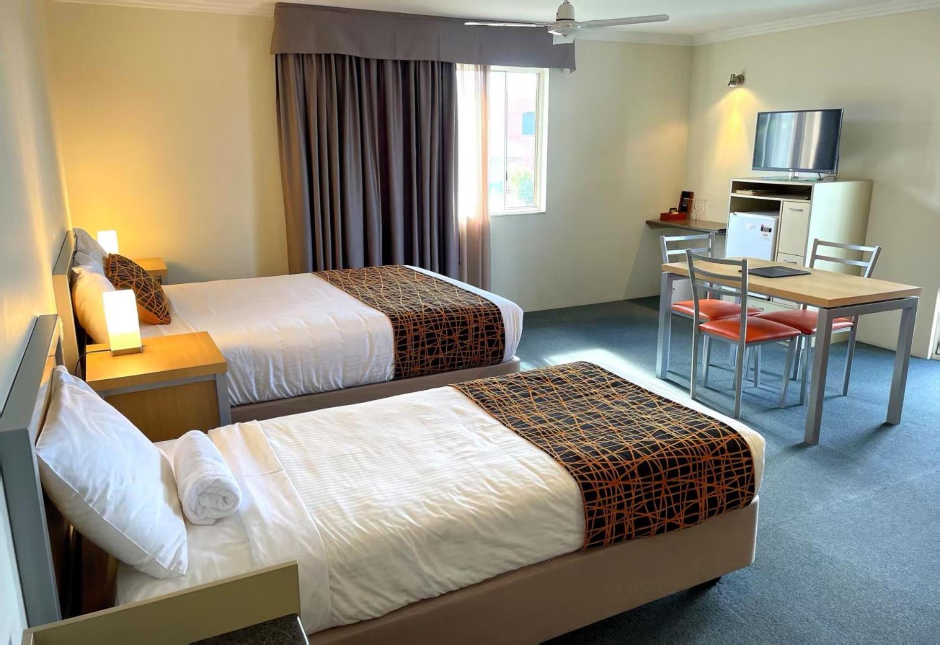 Mandarin Motel แมคส์วิลล์ ภายนอก รูปภาพ